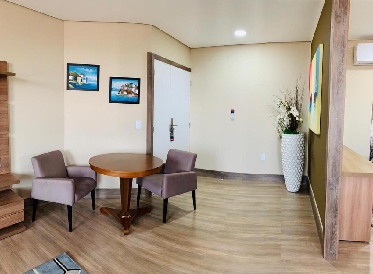 בוטוקאטו Riellis Center Hotel מראה חיצוני תמונה