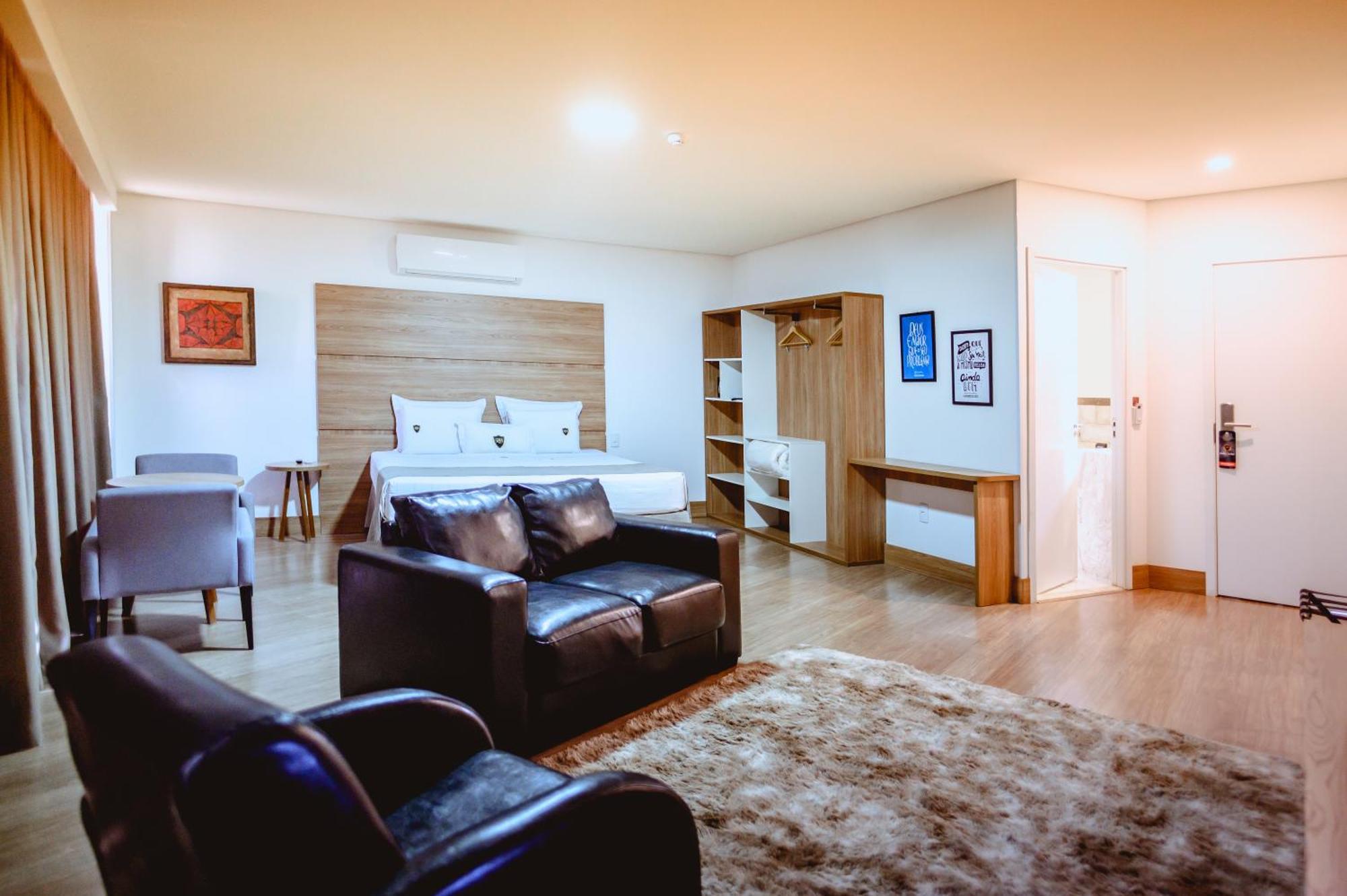 בוטוקאטו Riellis Center Hotel מראה חיצוני תמונה