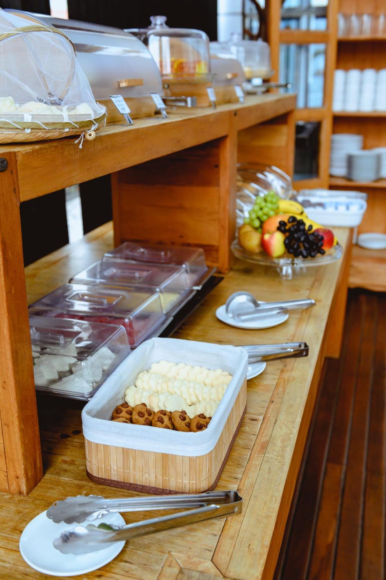בוטוקאטו Riellis Center Hotel מראה חיצוני תמונה