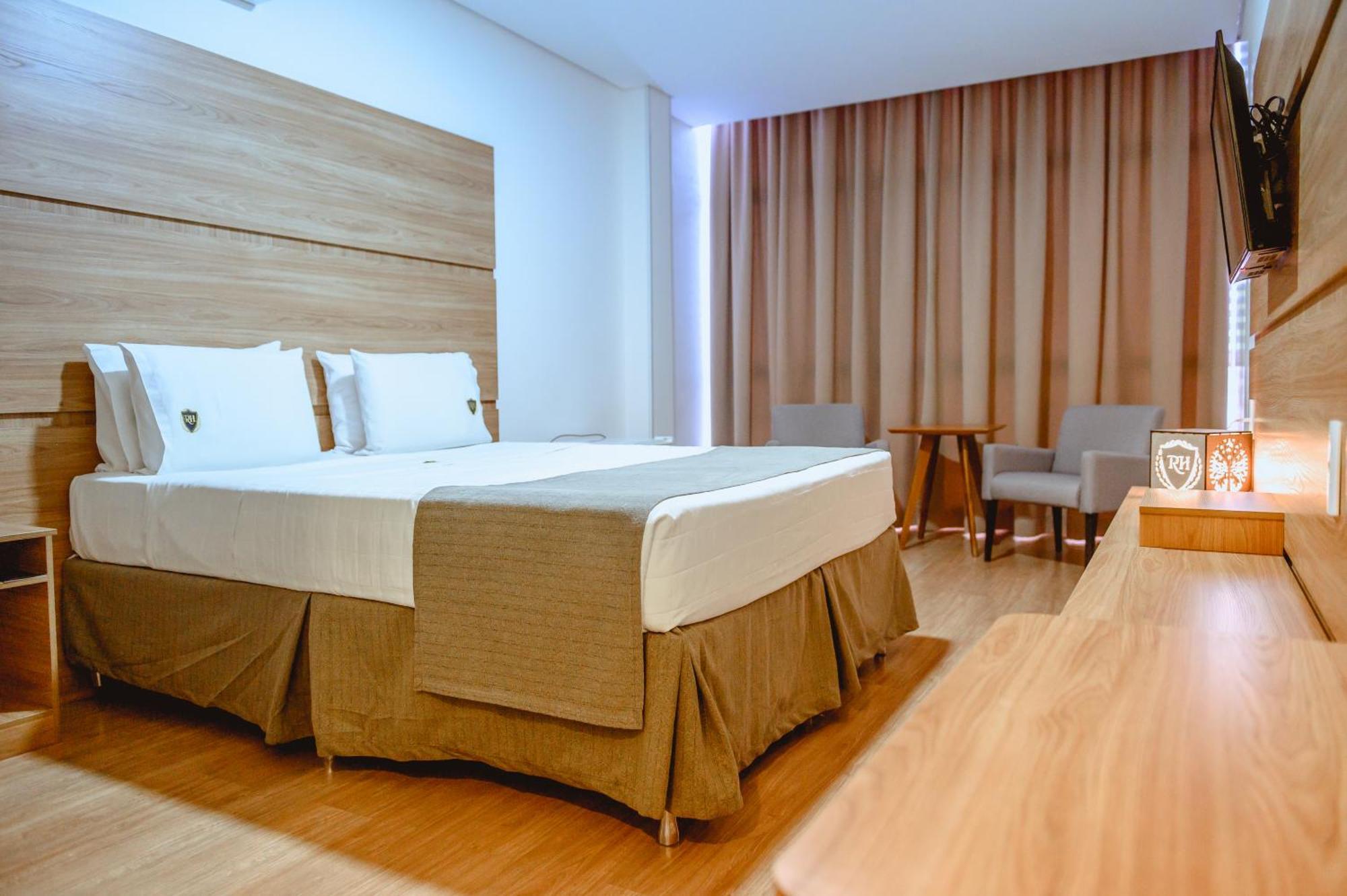 בוטוקאטו Riellis Center Hotel מראה חיצוני תמונה
