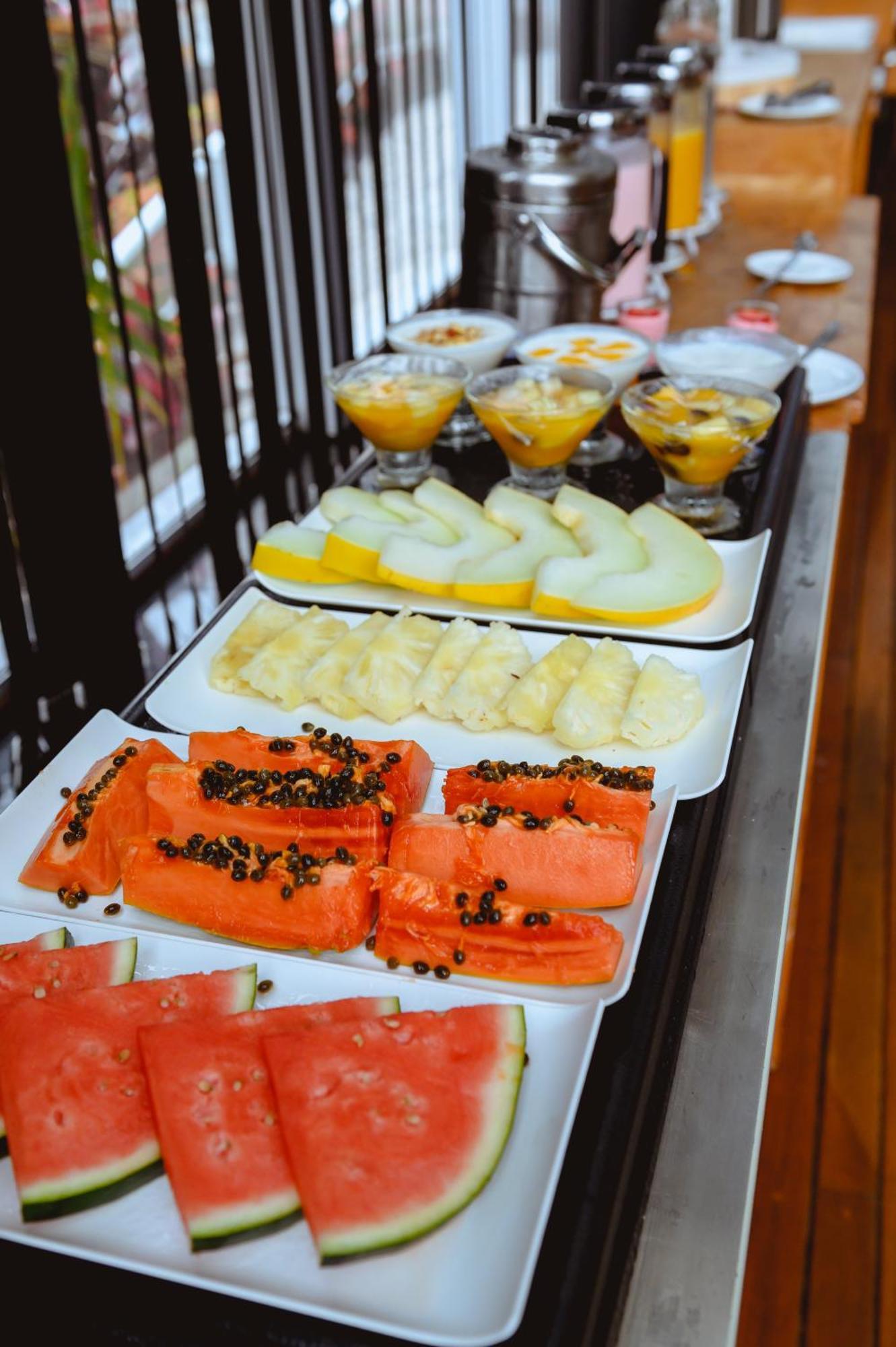 בוטוקאטו Riellis Center Hotel מראה חיצוני תמונה