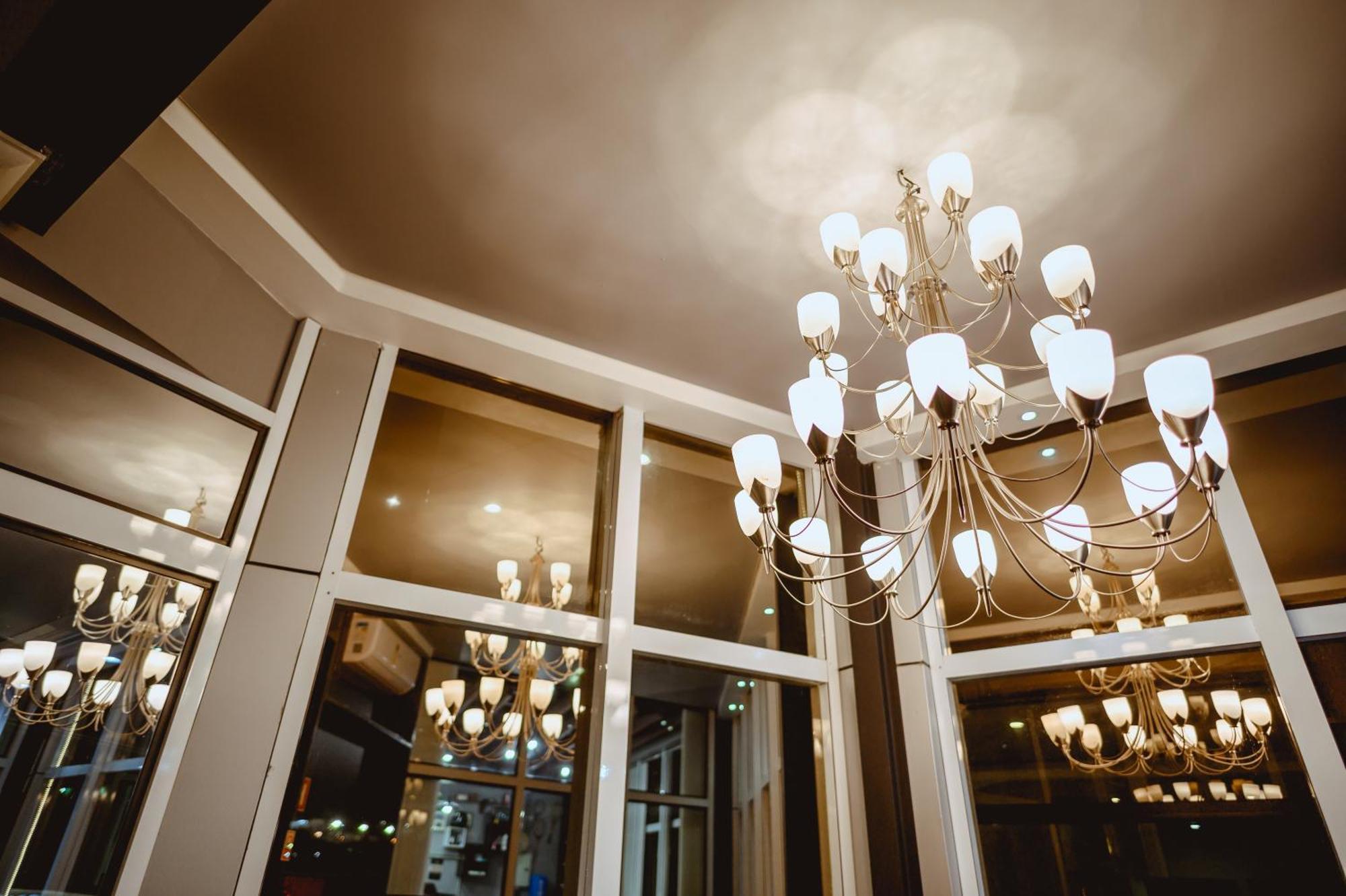 בוטוקאטו Riellis Center Hotel מראה חיצוני תמונה