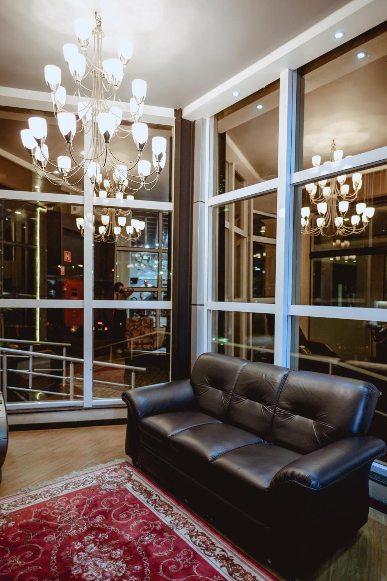 בוטוקאטו Riellis Center Hotel מראה חיצוני תמונה