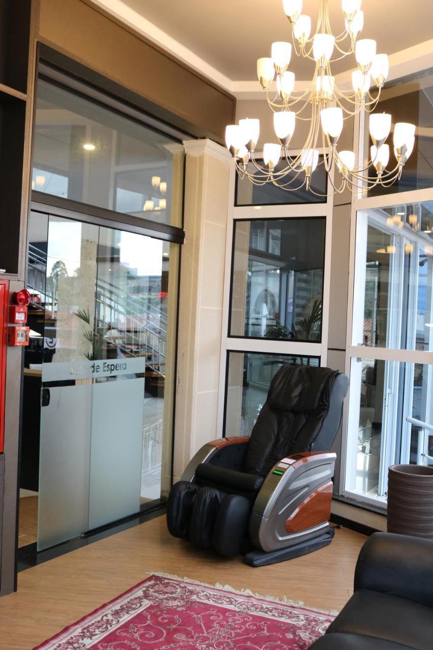 בוטוקאטו Riellis Center Hotel מראה חיצוני תמונה